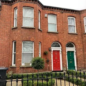 Upstairs - Private Kitchenette And Small En-suite Dublin